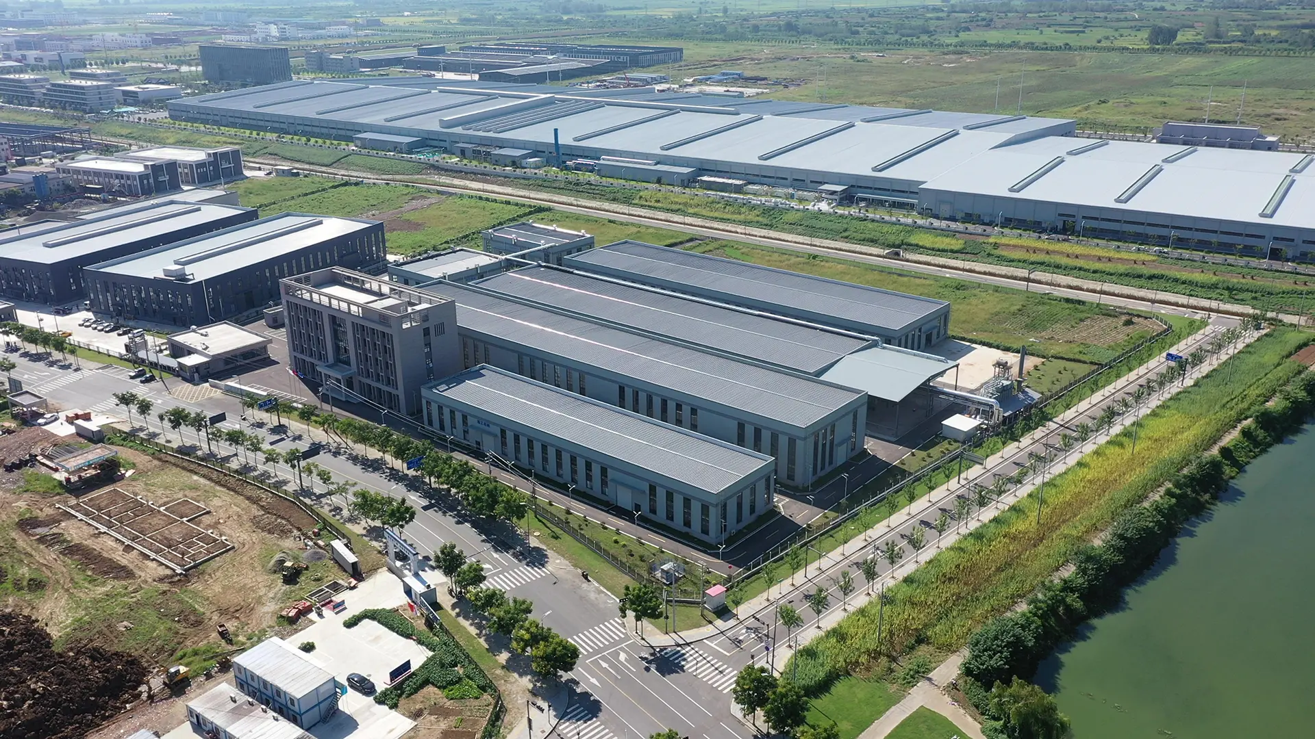 SOLU&Ccedil;&Otilde;ES ADESIVAS AVAN&Ccedil;ADAS <br>PARA IND&Uacute;STRIAS GLOBAIS